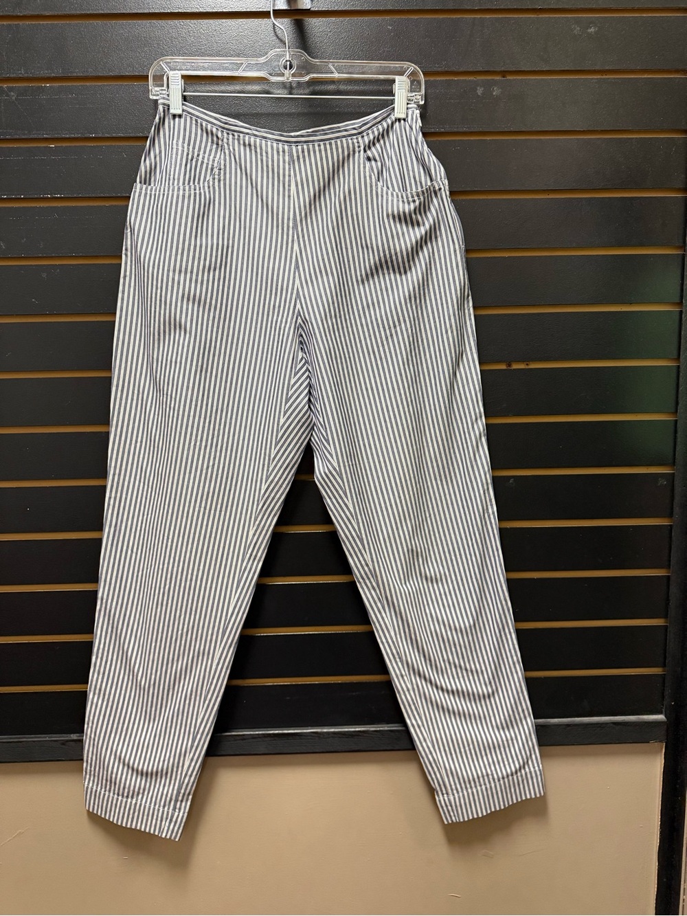 Dana B. and Karen Size 8 Blue White Striped Cotton Side Zip Ankle Pants